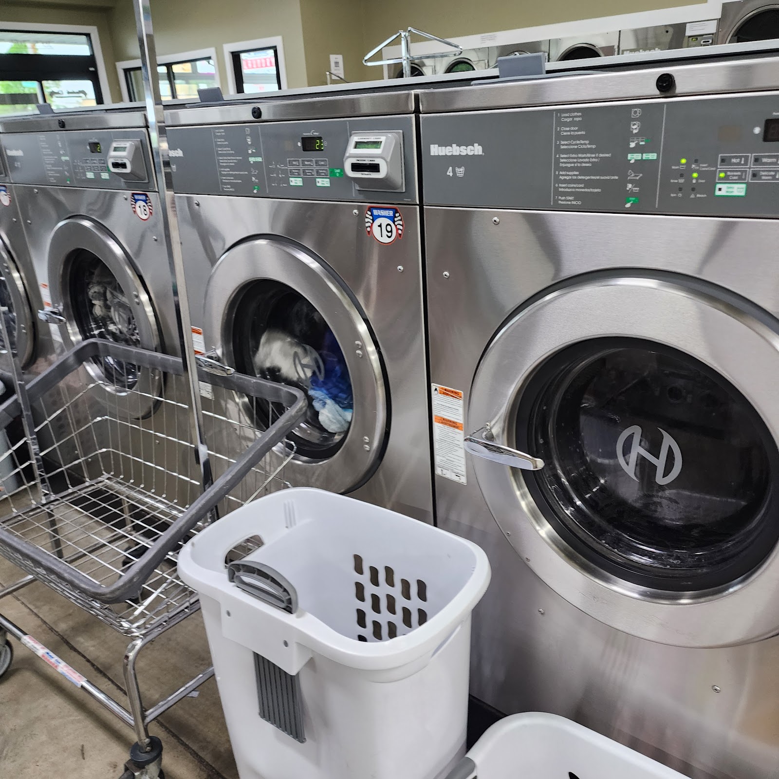 Finish Line Laundry LLC in Battle Creek