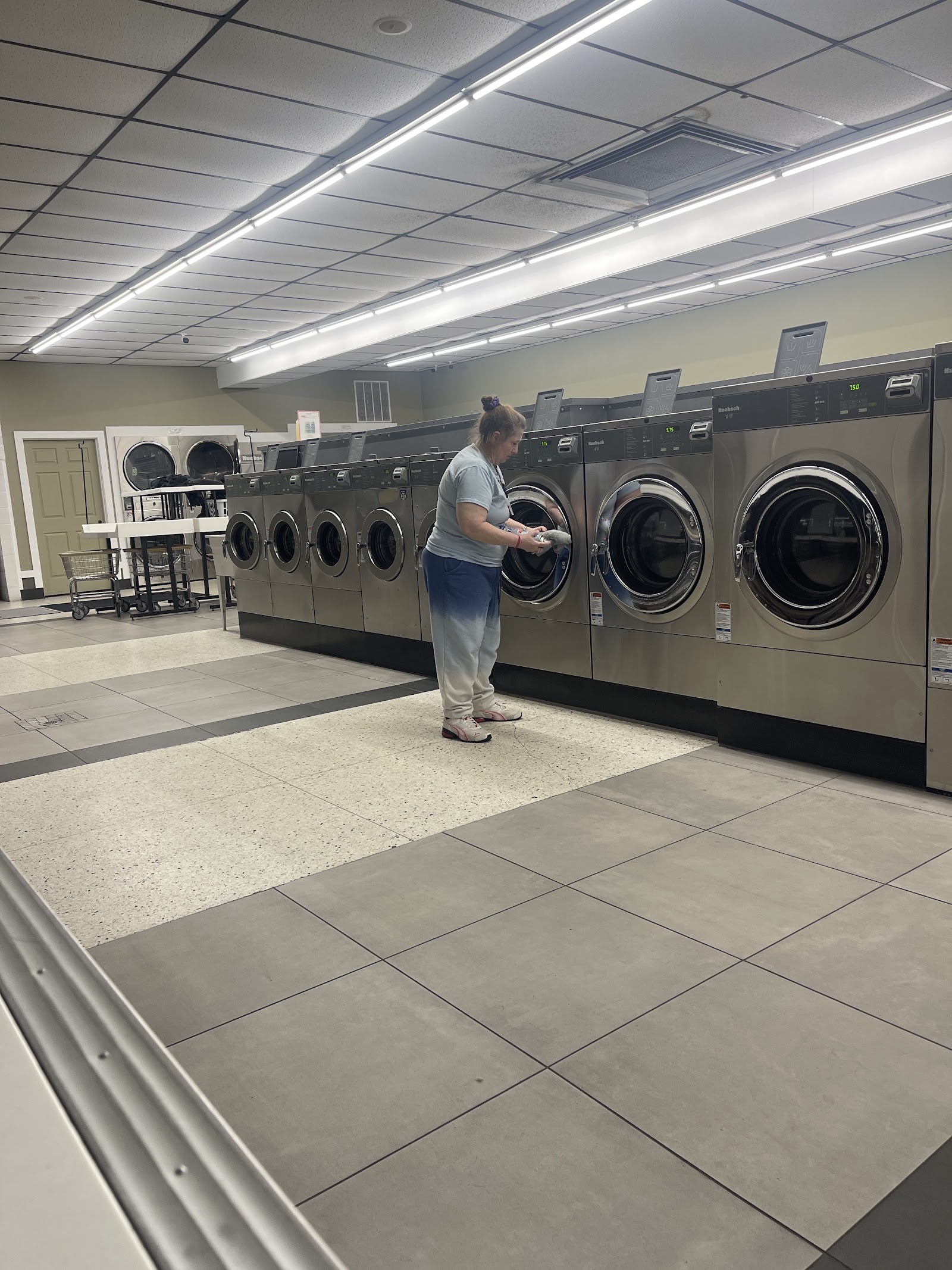 Finish Line Laundry LLC in Battle Creek