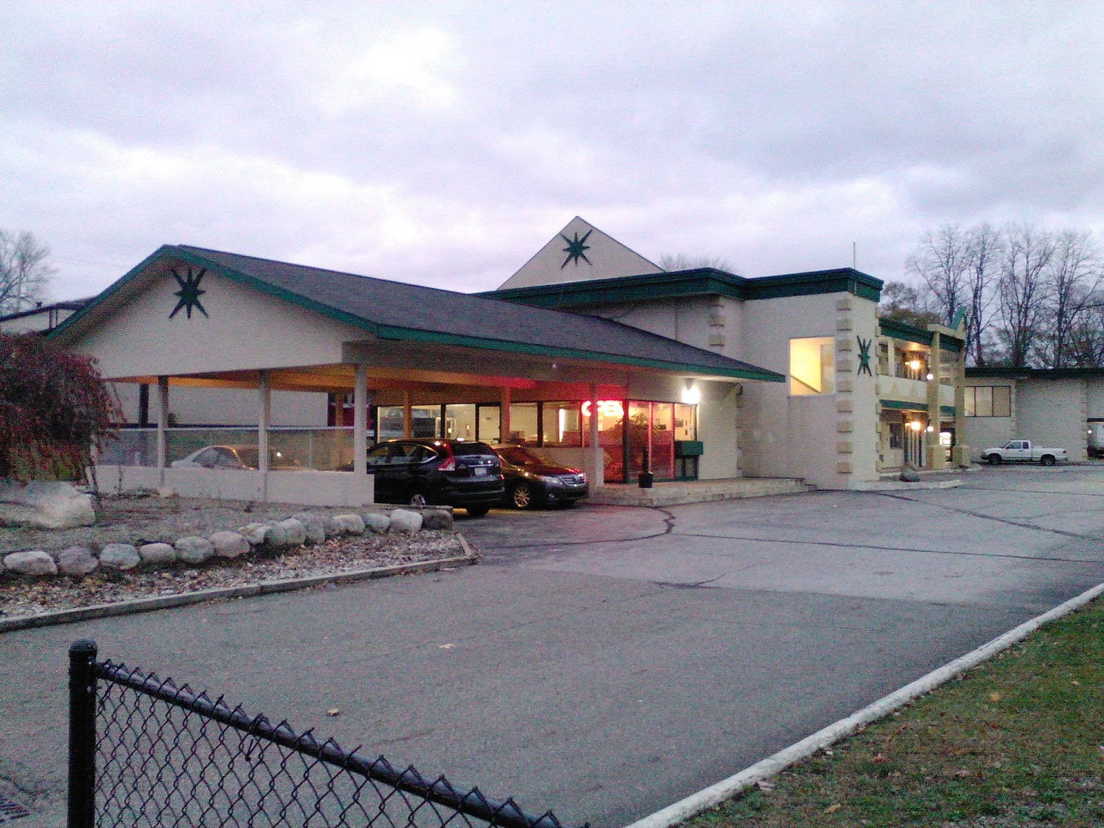 Hometown Inn — photo
