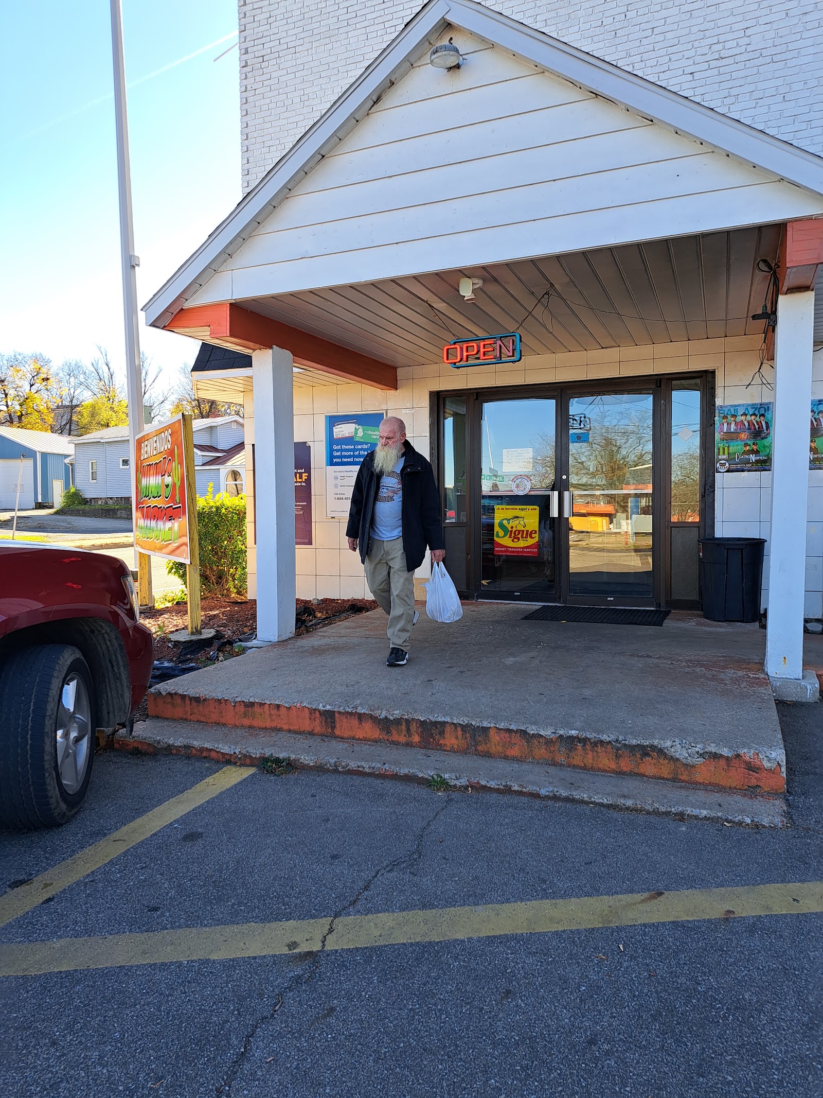 Nina's Market in Battle Creek
