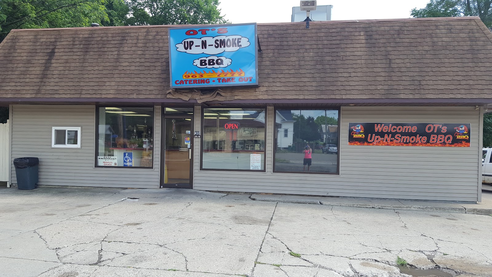 O.T.'S Up-N Smoke BBQ in Battle Creek