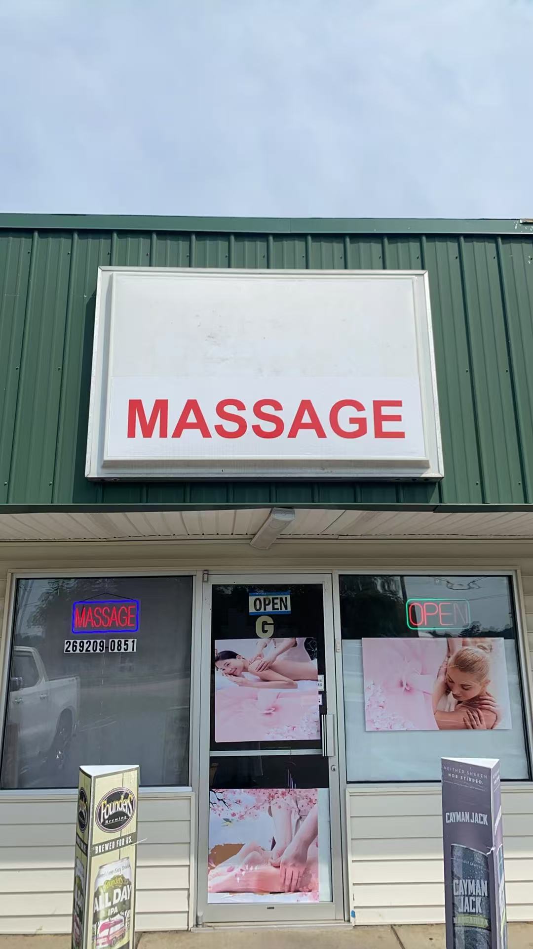 Retreat Spa — photo
