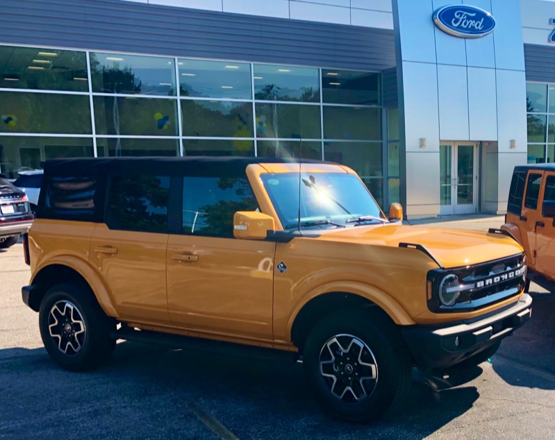 Seelye Ford Service Department in Battle Creek