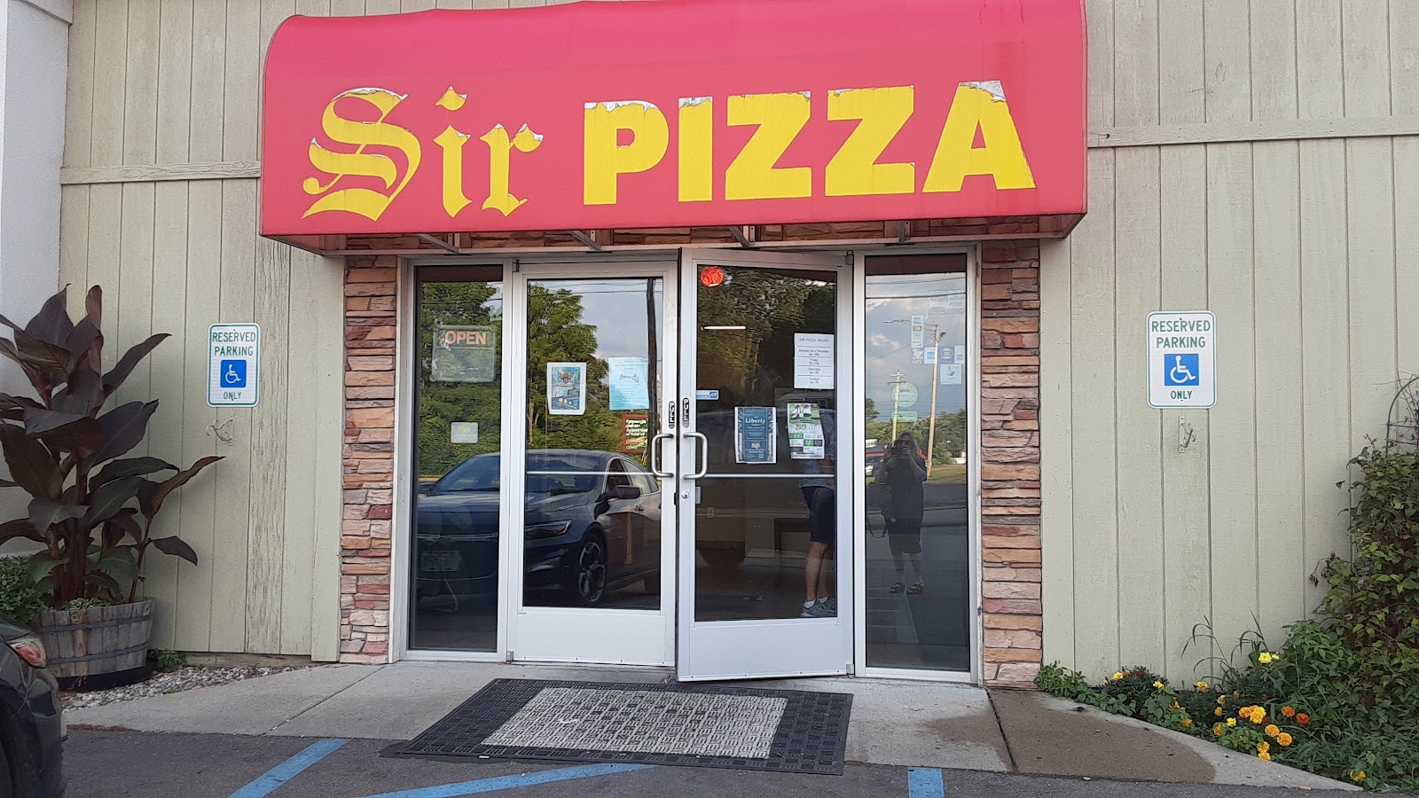 Sir Pizza — photo