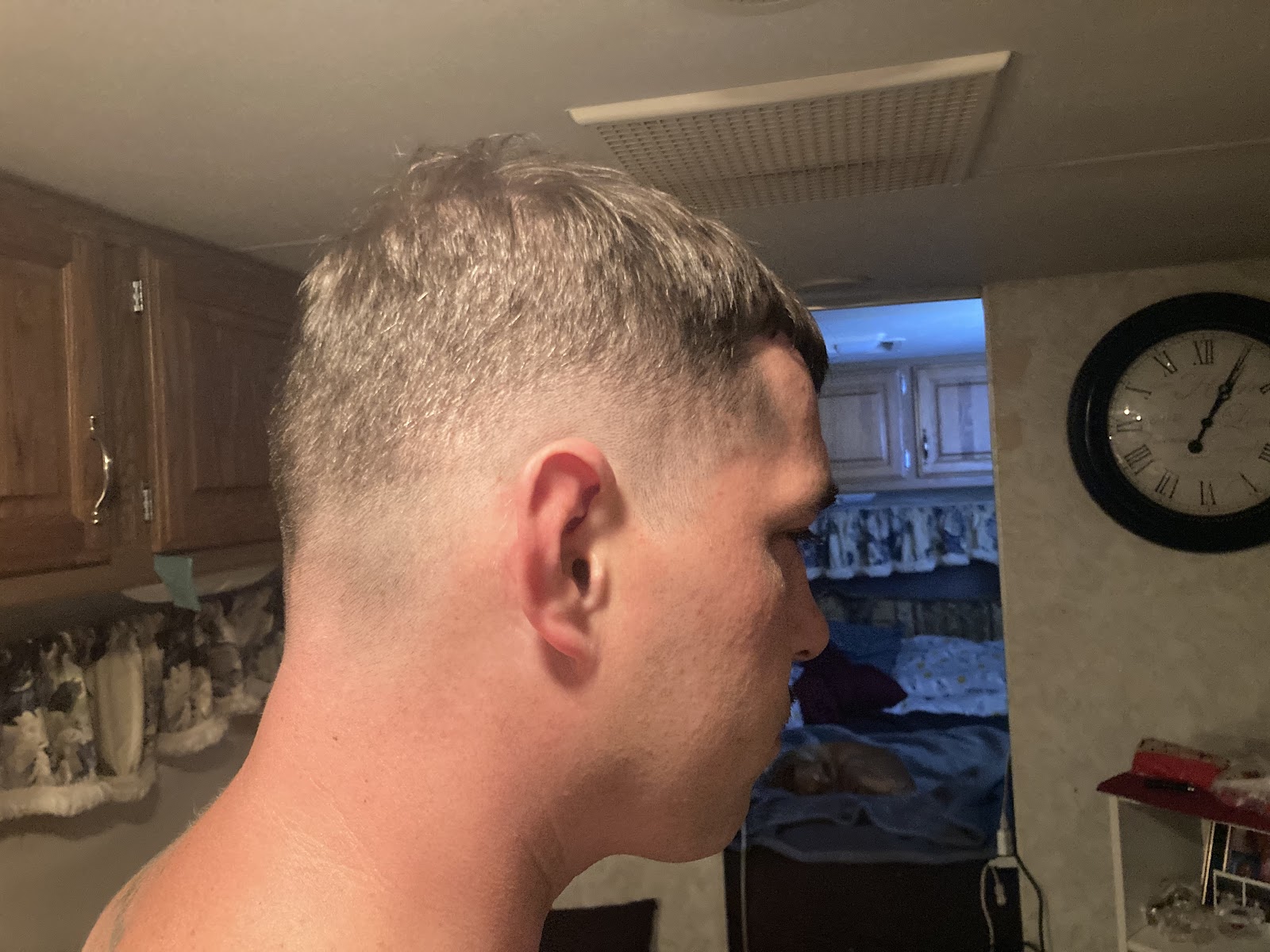 Suburban Barber Shop — photo