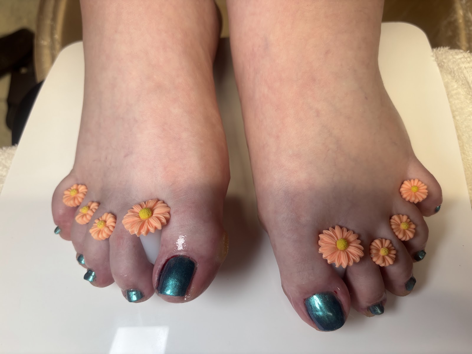 Tella Nail’s — photo